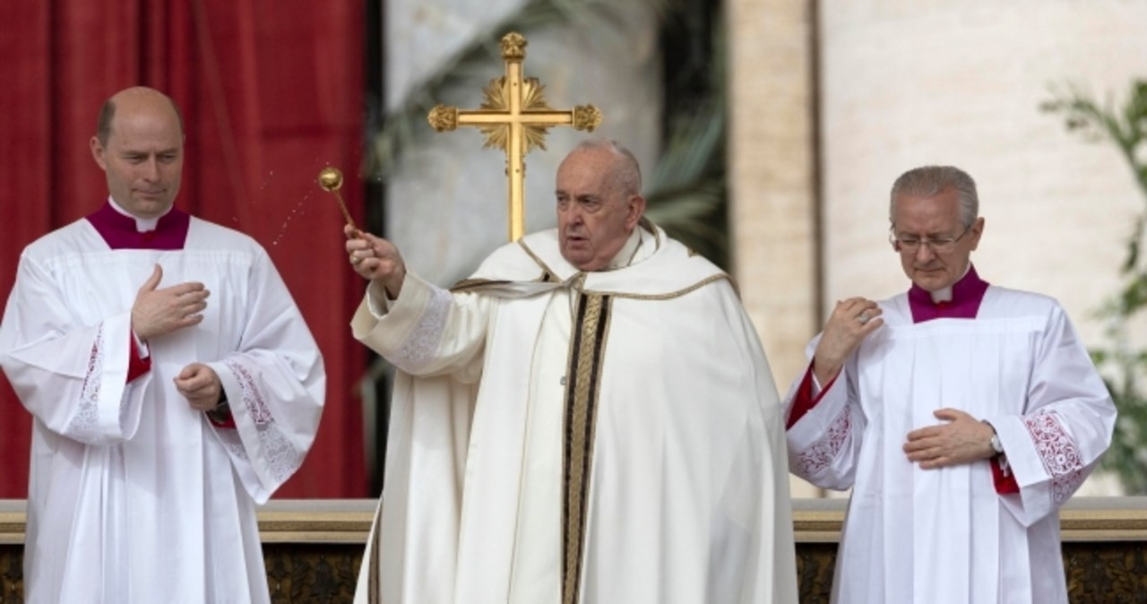 Papież podczas Urbi et Orbi zaapelował o drogę pokoju w Izraelu, Palestynie i Ukrainie