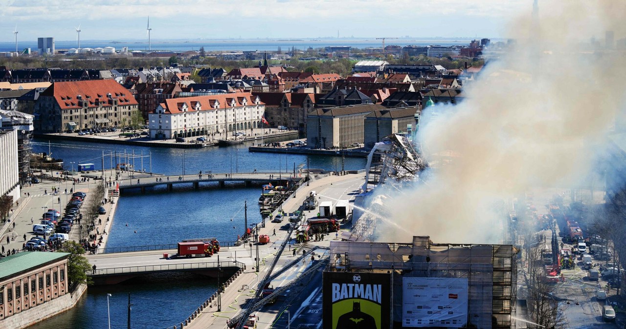 „Nasza Notre Dame”. Ogień strawił Starą Giełdę w Kopenhadze