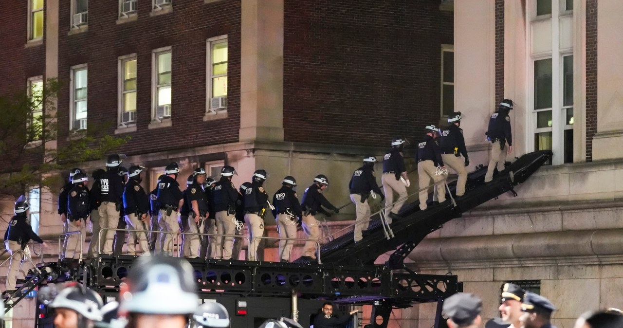Setki policjantów przerwały okupację Uniwersytetu Columbia