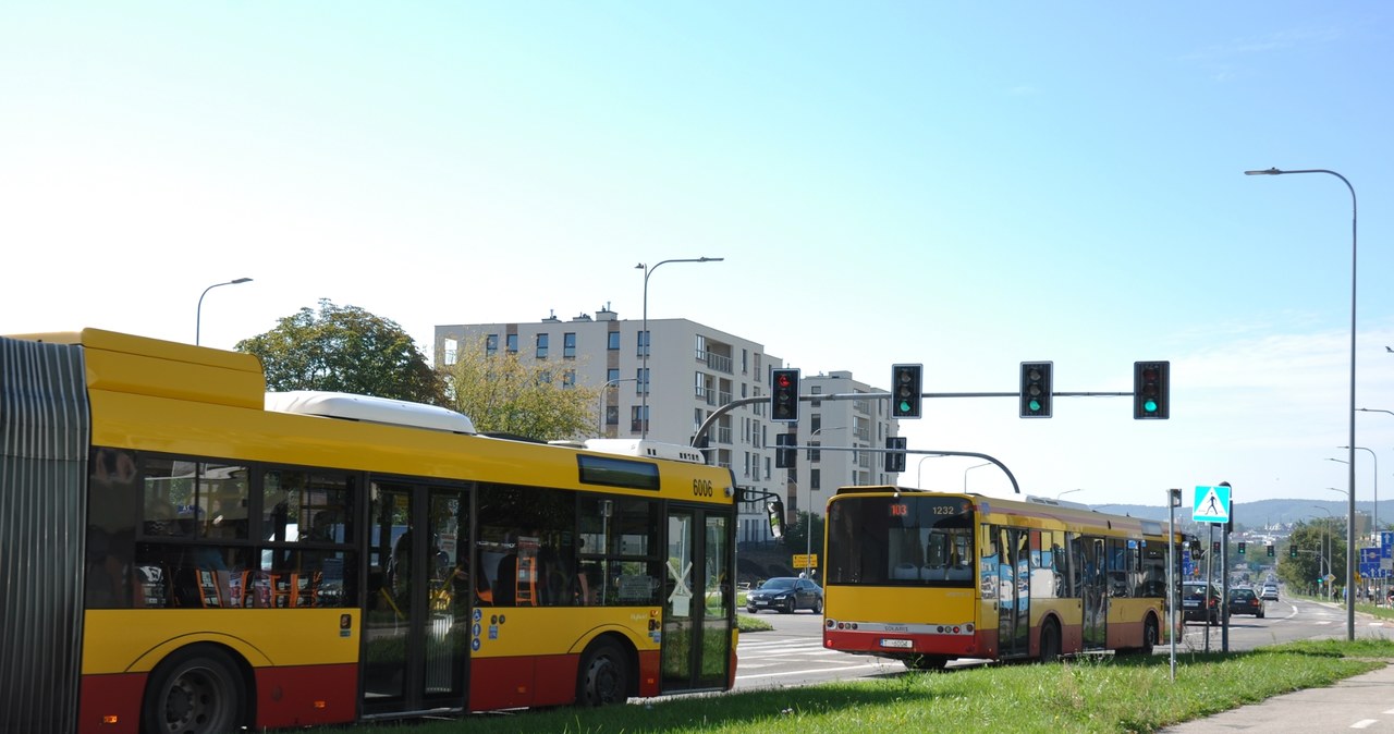 Dodatkowe linie autobusowe na Wszystkich Świętych w Świętokrzyskiem