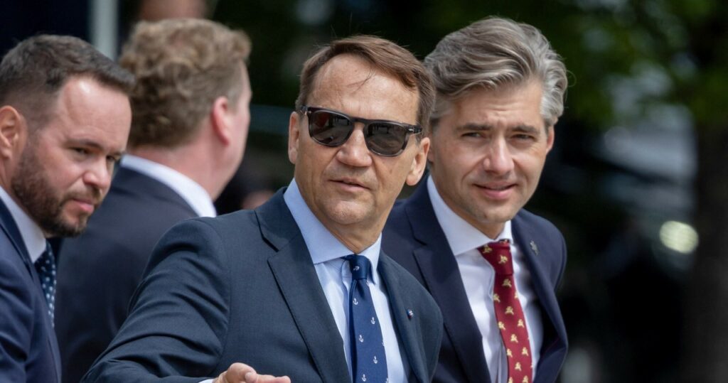 sikorski w roli głównej? nadchodzi rekonstrukcja rządu