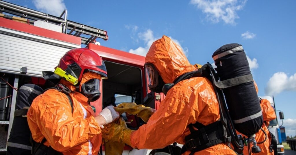 alarm chemiczny na podlasiu. ewakuowano 100 osób