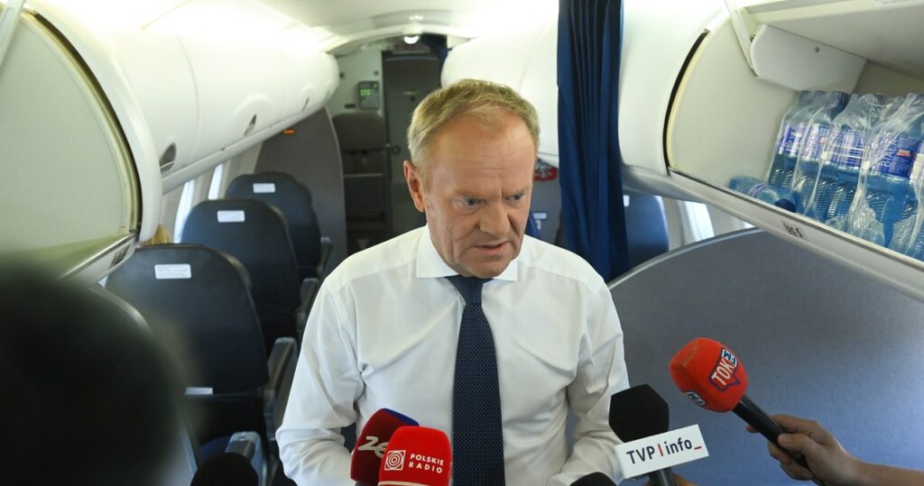 tusk oczkuje lepszej współpracy z prezydentem. "na kolanach rozmawiać nie będę"