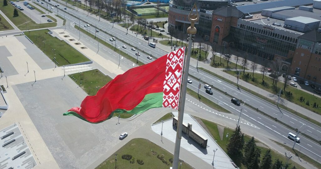 pilny apel o opuszczenie tego kraju. "ewakuacja utrudniona lub niemożliwa"