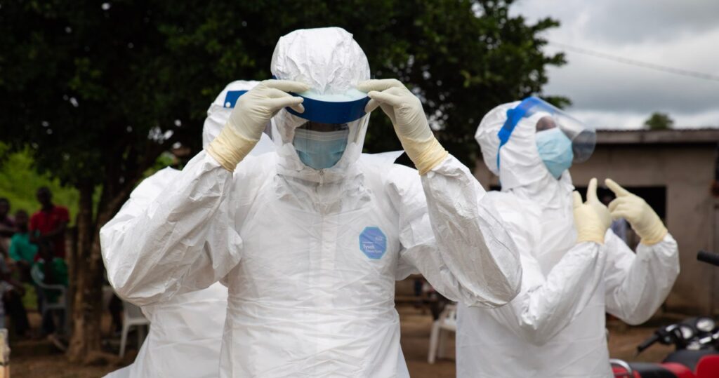 ebola znów atakuje. kilkanaście ofiar, utrudnione monitorowanie chorych