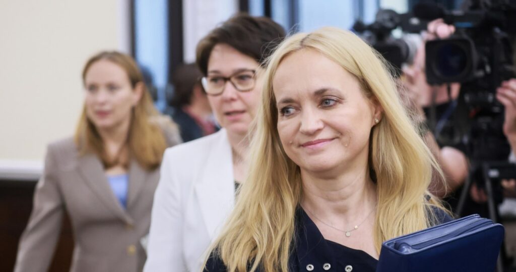 rewolucja personalna w resorcie zdrowia. wiemy, kto straci stanowiska