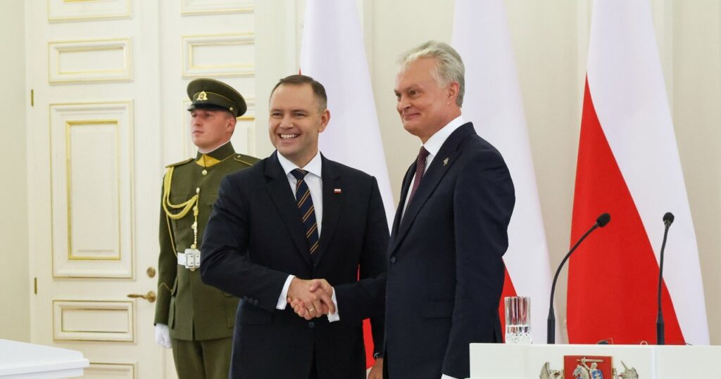 nawrocki w wilnie: potrafimy wspólnie reagować na zagrożenie ze strony rosji