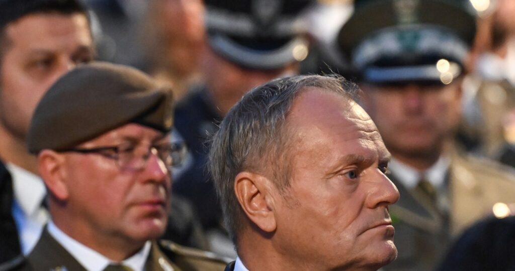 rój dronów na polskim niebie. jest reakcja premiera