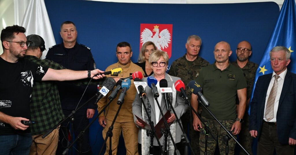 sztab kryzysowy w rzeszowie. "nie mamy żadnych niepokojących doniesień"