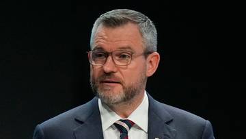 prezydent kraju nato alarmuje. "jesteśmy dziś bezbronni"