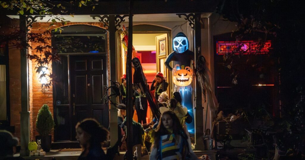 Planowali masakrę w Halloween. FBI udaremniło zamach planowali masakrę w halloween. fbi udaremniło zamach